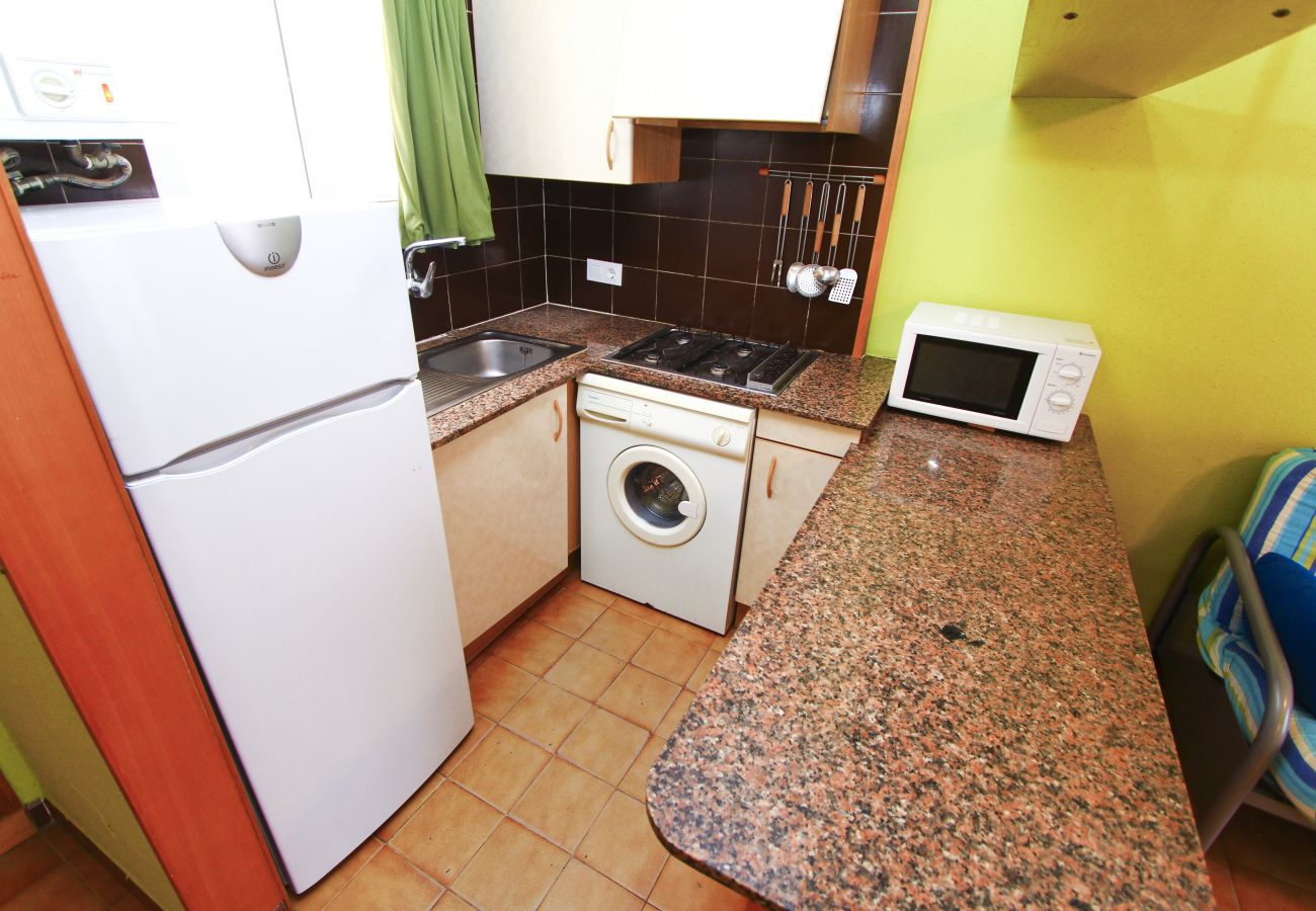 Apartamento en Cambrils para 6 Ocupantes en la Playa - Cocina Equipada TUCAN