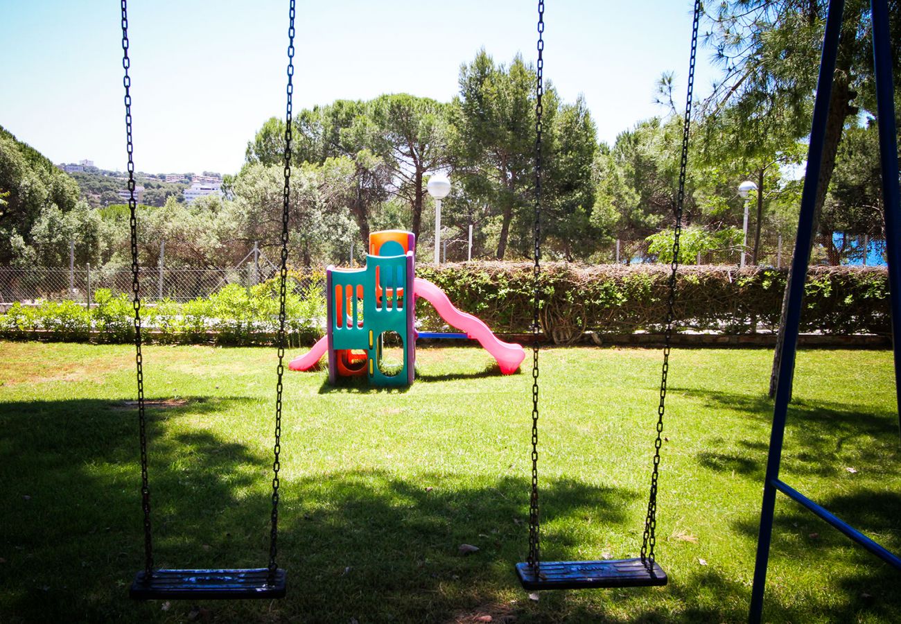 Alquiler piso en el centro cerca de playa Salou. Parque C.DAURADA