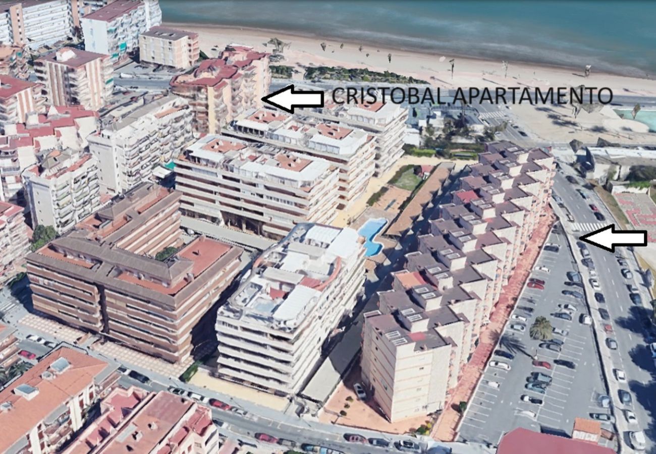 Apartamento en La Pineda - CRISTOBAL