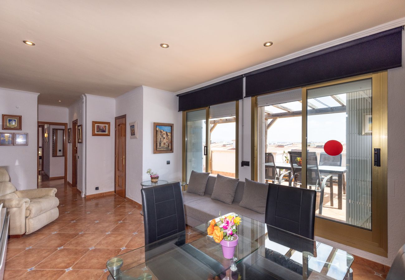 Apartamento en La Pineda - NEIA