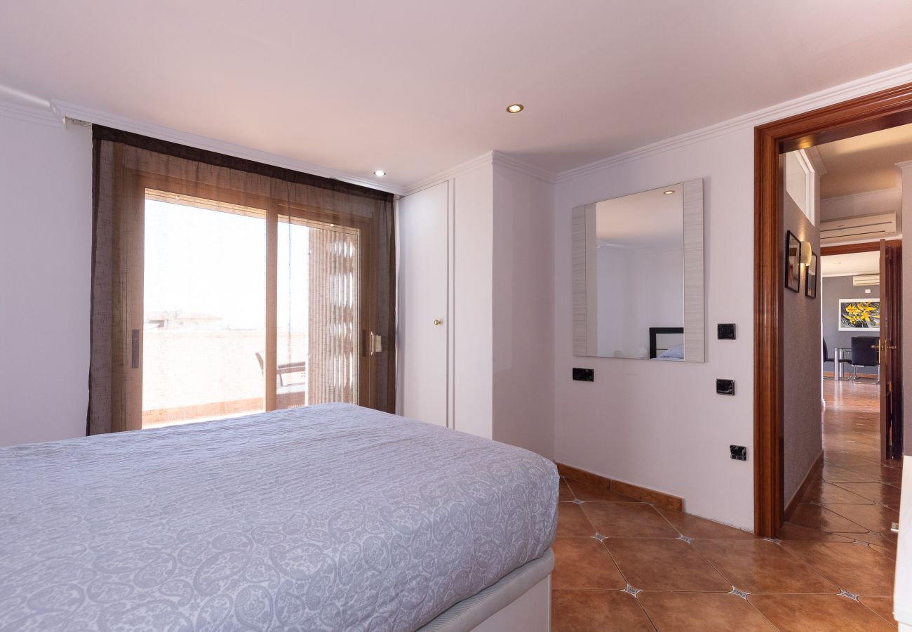 Apartamento en La Pineda - NEIA