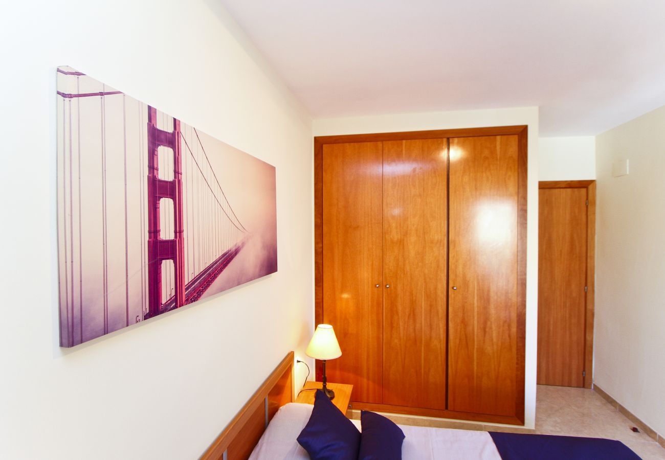 Apartamento en La Pineda - ROURA 2