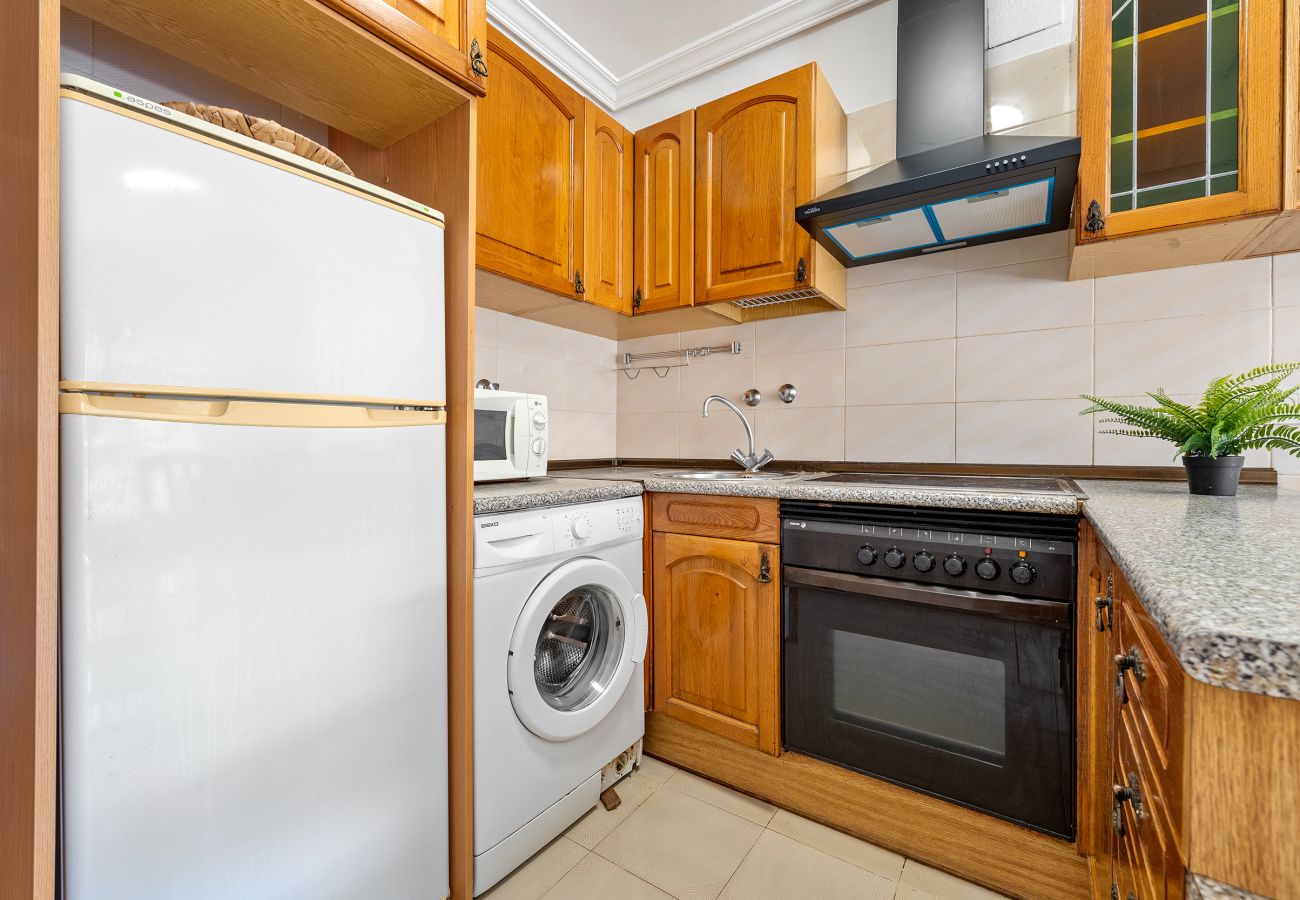 Apartamento en La Pineda - ALBENIZ Apartments