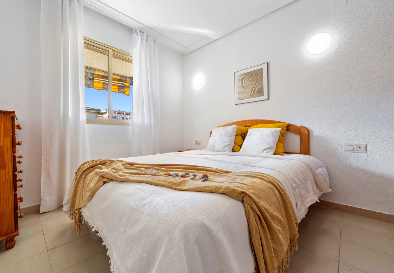 Apartamento en La Pineda - ALBENIZ Apartments