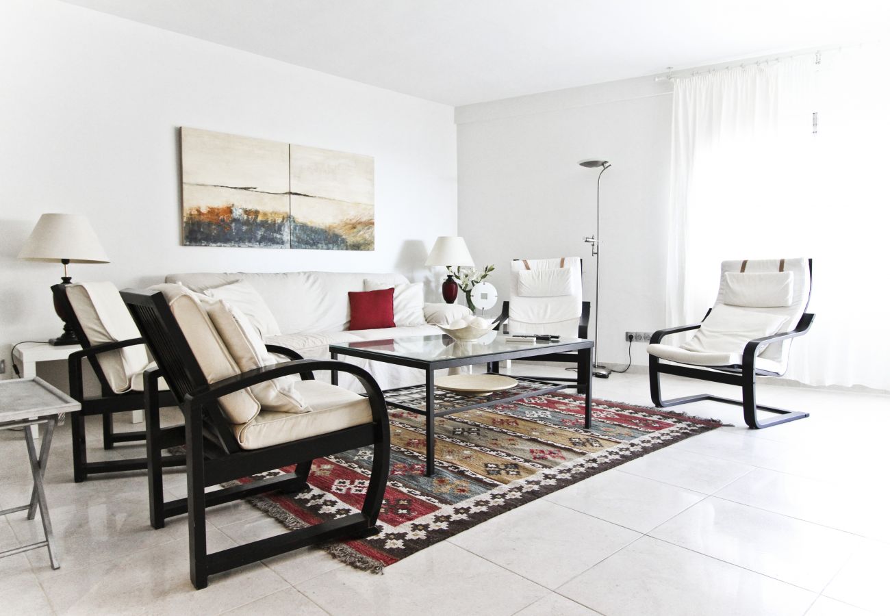 Alquiler apartamento alto standing Salou. Salón Comedor M. ANAGABU