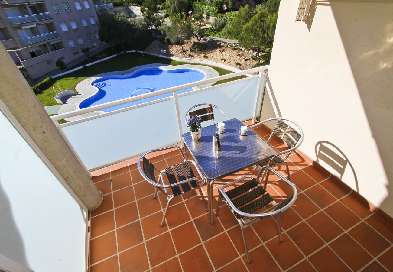 Apartamento en complejo Alto Standing La Pineda. Salón ROMANA