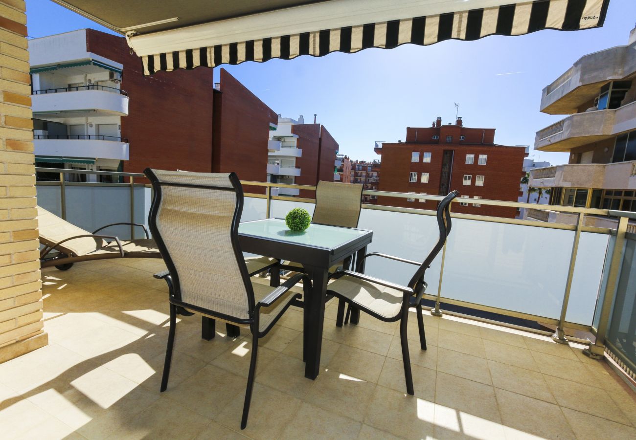 Apartment in La Pineda - MALDIVAS