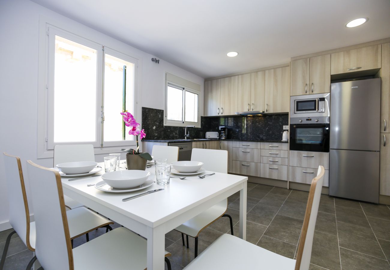 Apartment in Salou - QUEENS 1A