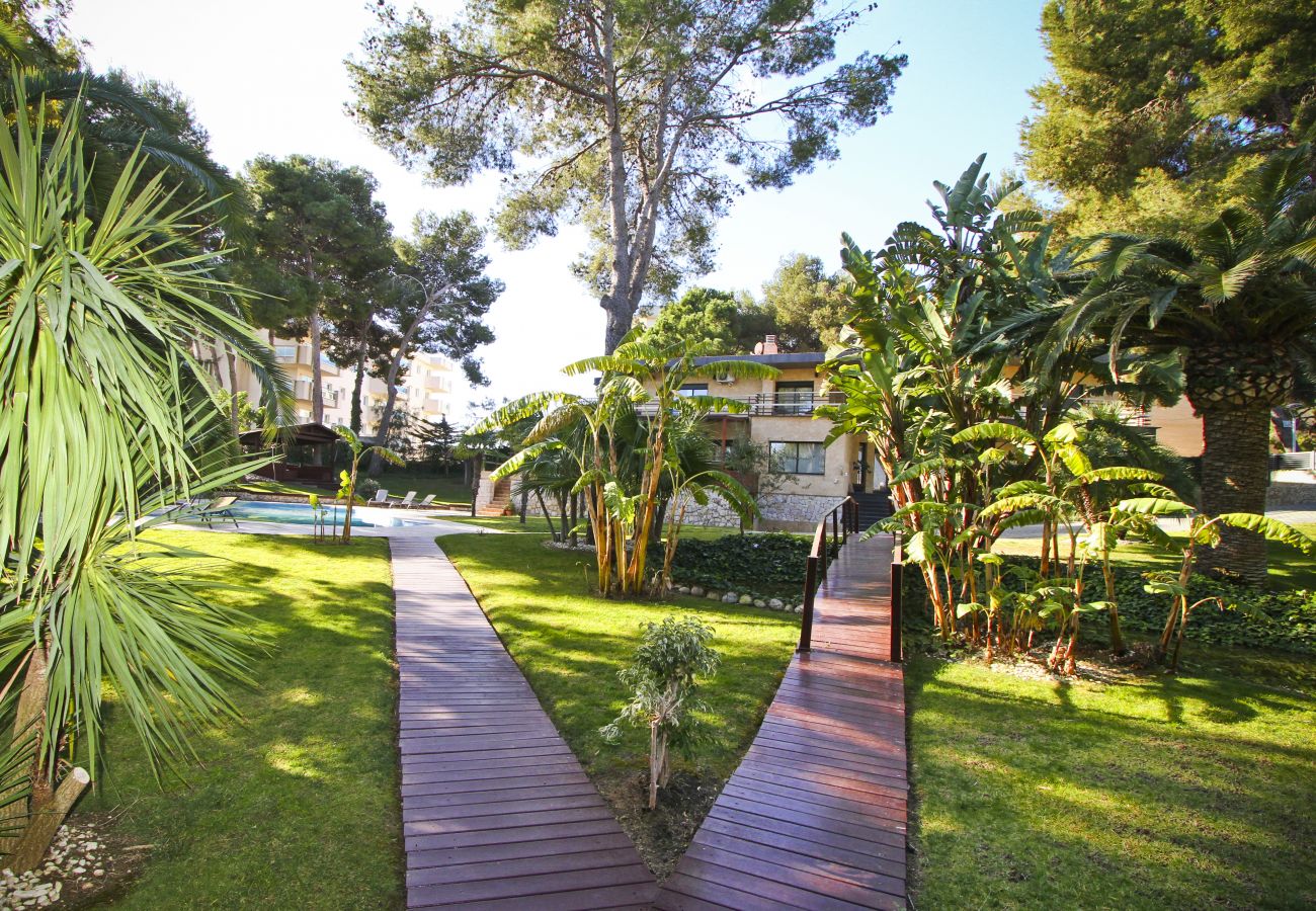 Villa in Salou - LAKE VILLA