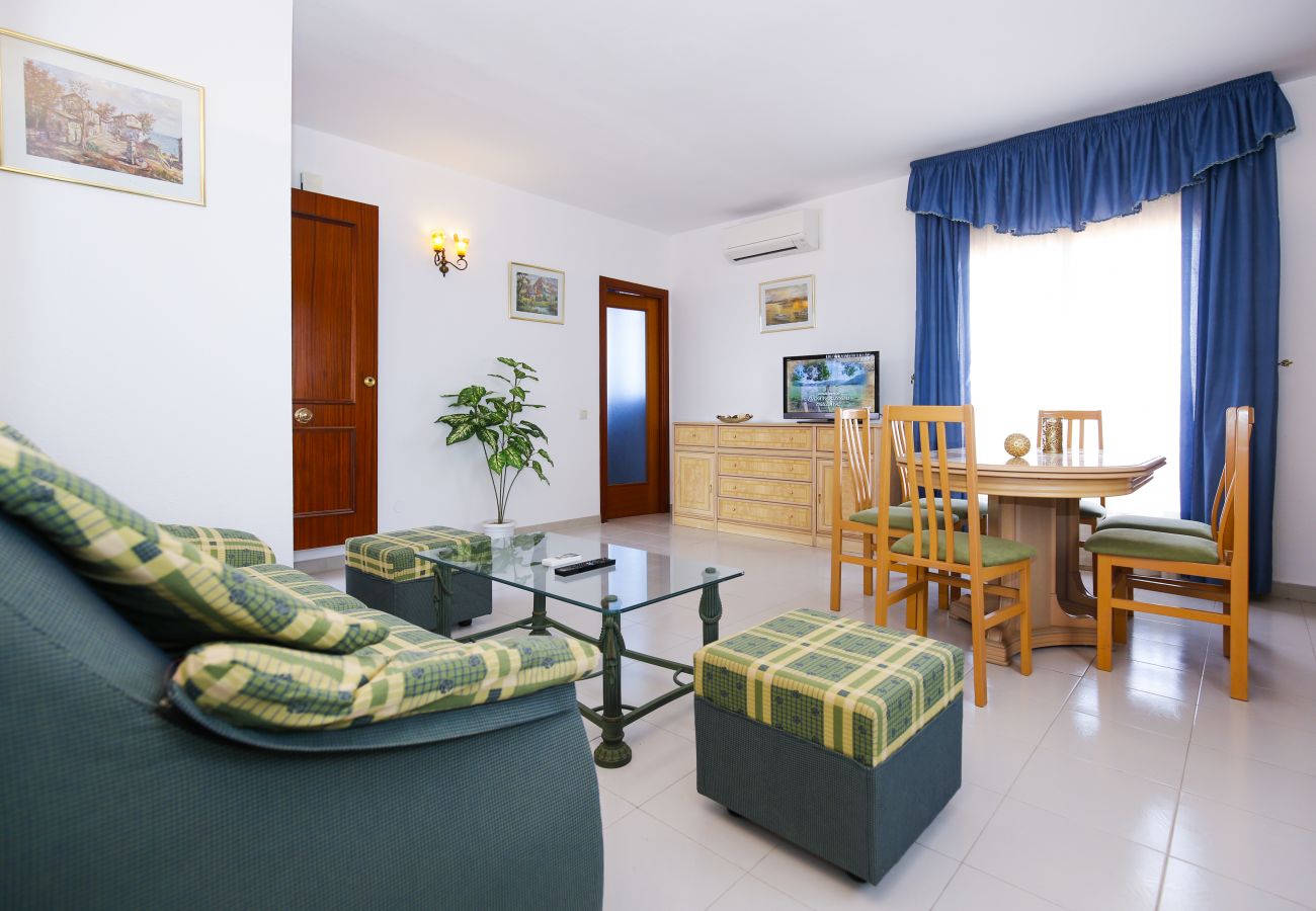 Apartment in Vila Seca - ALBENIZ