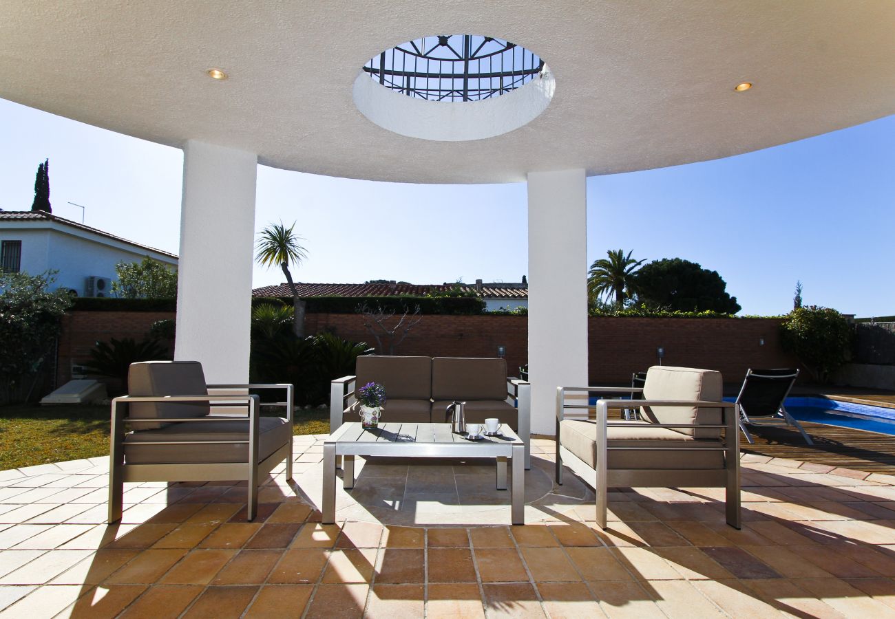 Villa in Cambrils - SANTORINI VILLA