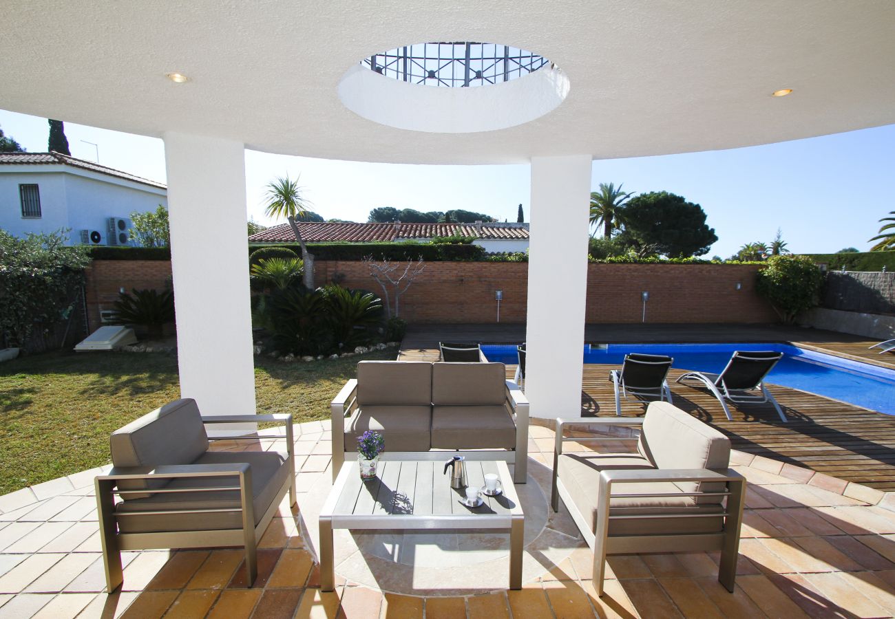 Villa in Cambrils - SANTORINI VILLA