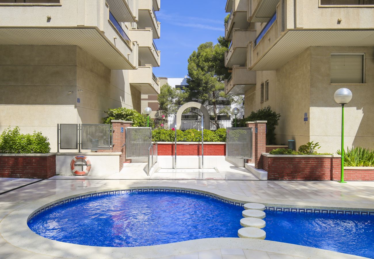 Apartment in Salou - UOLAS