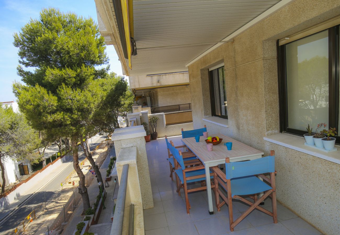 Apartment in Salou - UOLAS