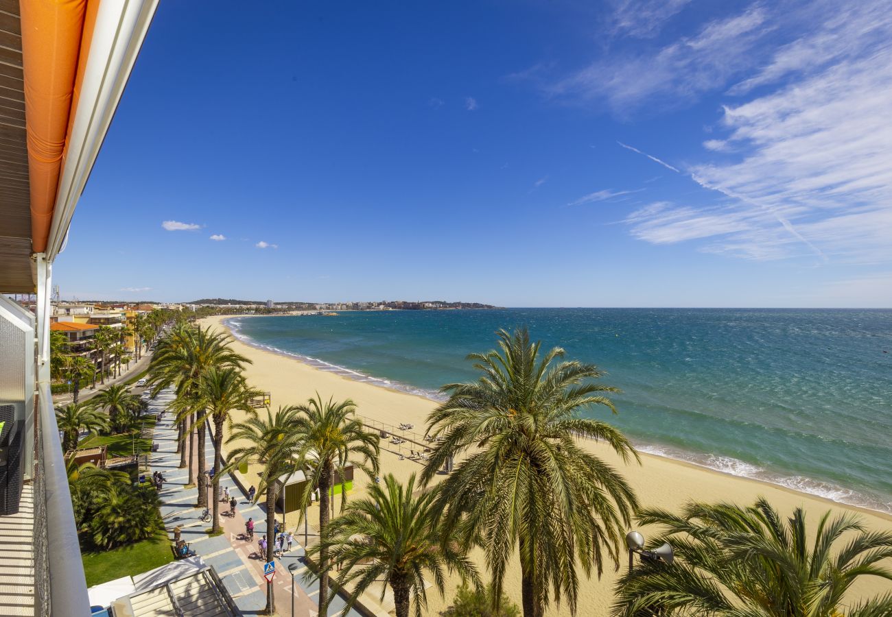 Apartment in Salou - CORONA