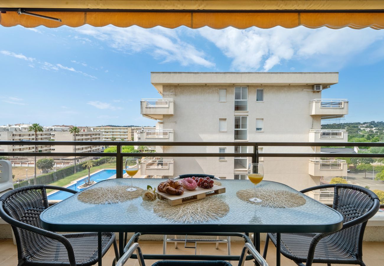 Apartment in La Pineda - AQUAMARINA COMPLEX