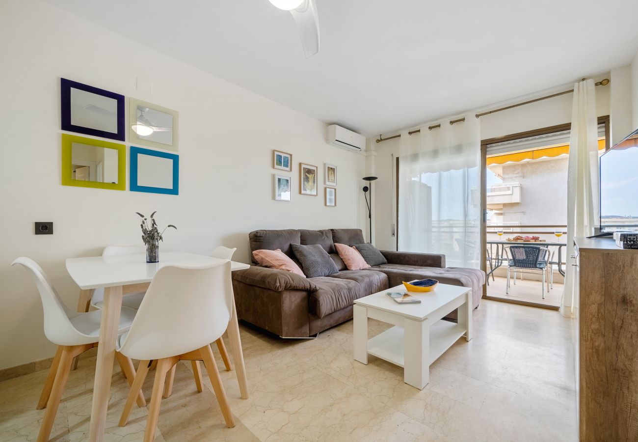 Apartment in La Pineda - AQUAMARINA COMPLEX