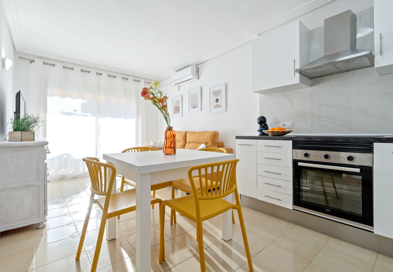 Apartment in La Pineda - ALBENIZ Superior