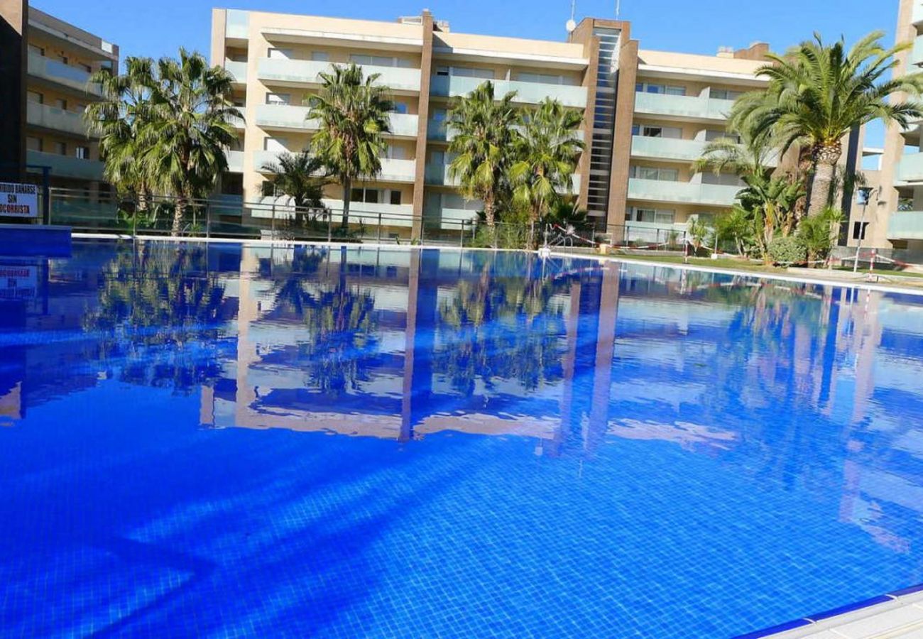 Alquiler Piso Alto Standing Salou - Piscina AQUARIA