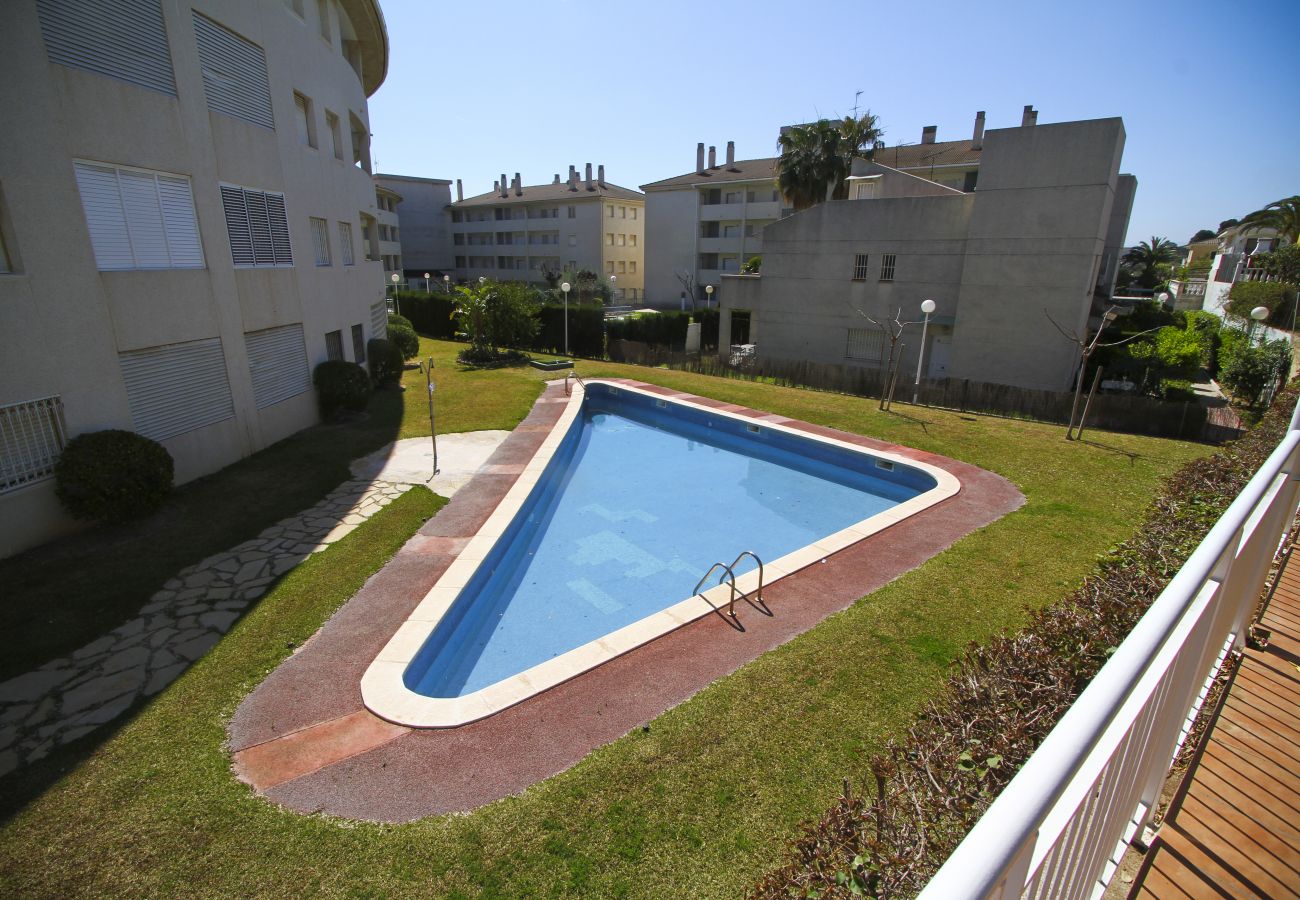 Alquiler casa Adosada vacaciones en Cambrils. Piscina MAGICA