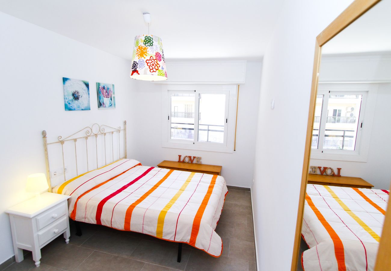 Apartamento de vacaciones en playa Salou. Habitacion ONDINA