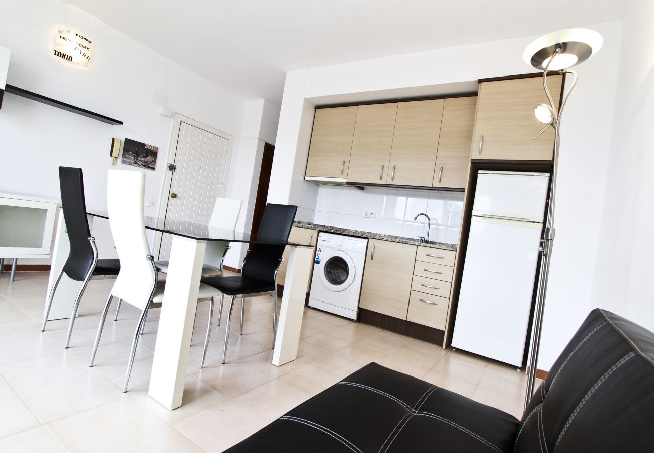 Alquiler apartamento para vacaciones en La Pineda. Salón Comedor P.PRIMA2