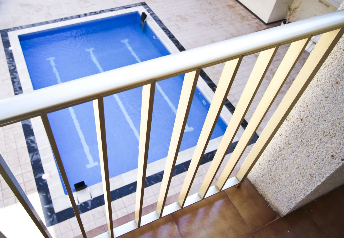 Piso para vacaciones en pleno centro de Salou. Piscina PENTATLON4